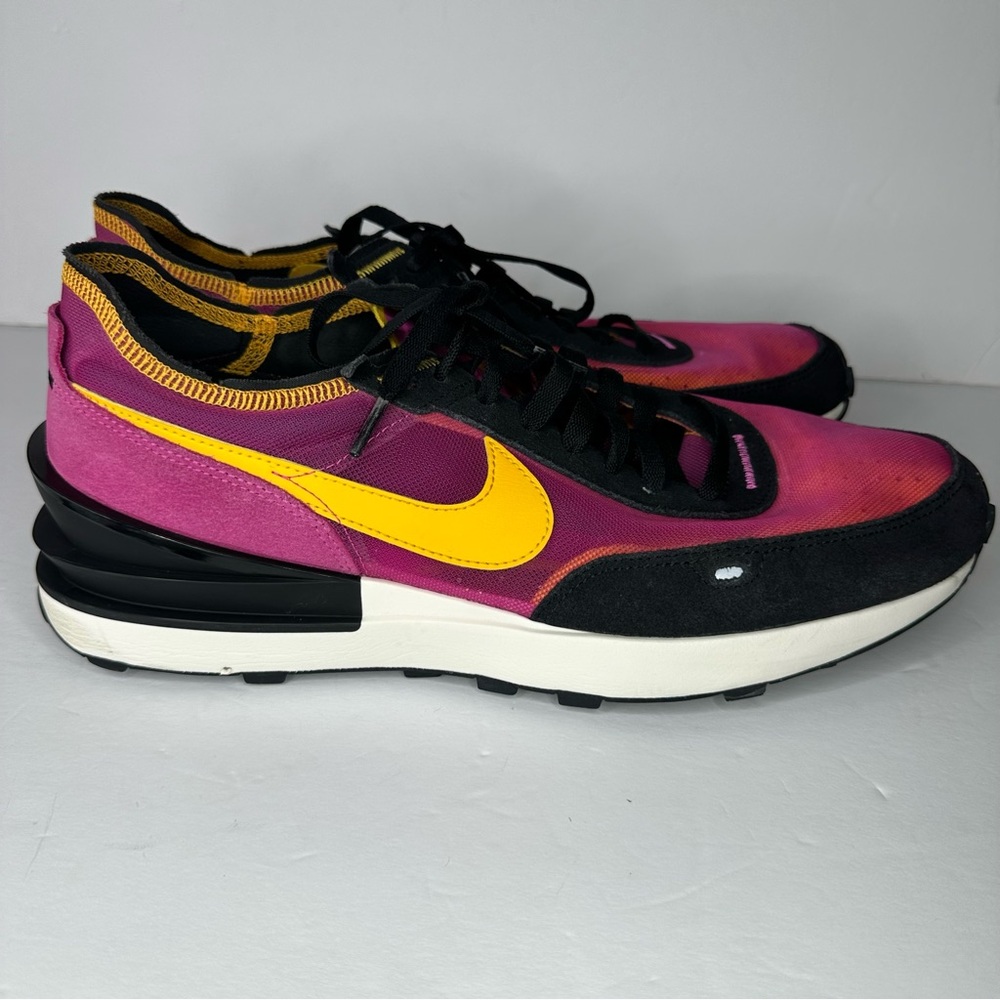 Nike Waffle One Active Fuchsia University Gold-Black Men’s Size 12 DA7995-600